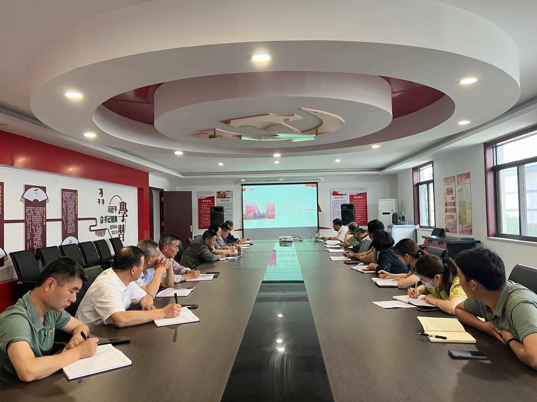 黨建引領促經營 務實求新謀發展