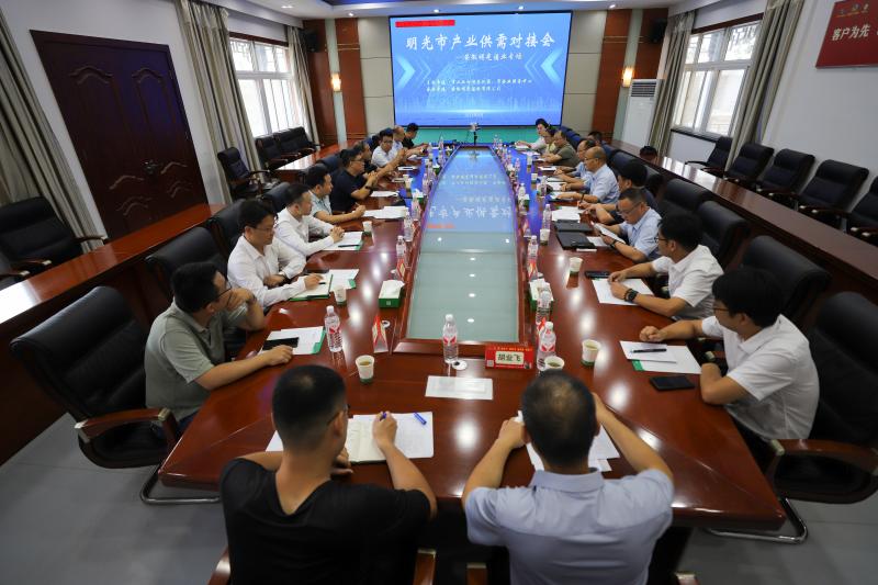 明光市包裝產業供需對接會走進明光酒業