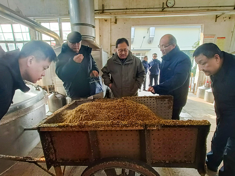 梁茂生調(diào)研明光酒業(yè)